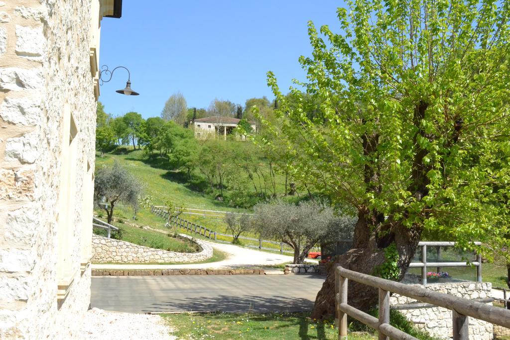 Casale La Rocchetta Panzió Lonigo Kültér fotó